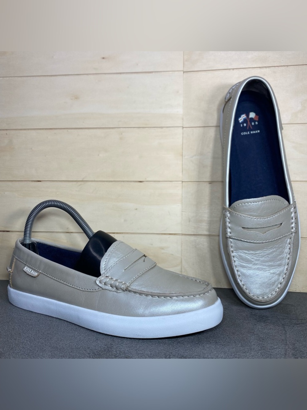 Cole Haan Nantucket Slip-On Loafers Women's Size 7.5 Shoes B Beige Leather - Picture 11 of 11
